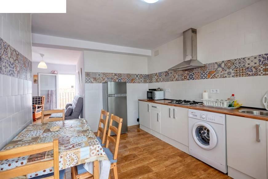 הוילה קוניל דה לה פרונטרה Casa Gardenia A 200M Playa Solo Familias מראה חיצוני תמונה